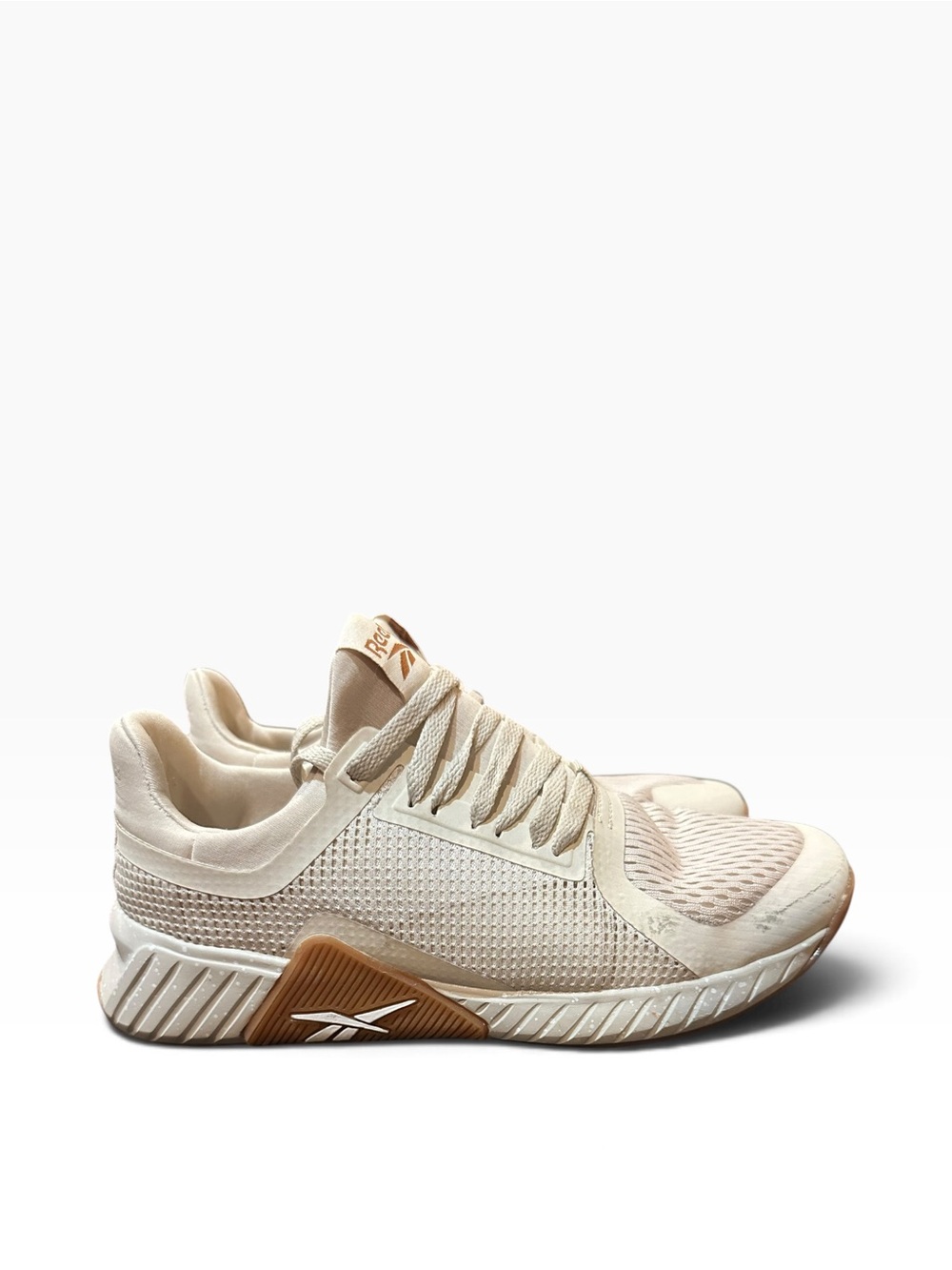 Reebok - Picture 2 of 4